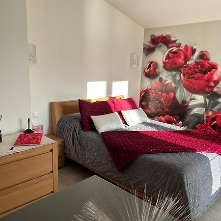 PIVOINE Chambre d hotes Fralignes Extérieur photo